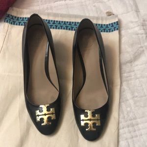 Nice beautiful Tory Burch shoes